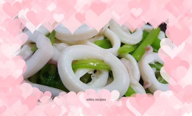 Fried squid with celery