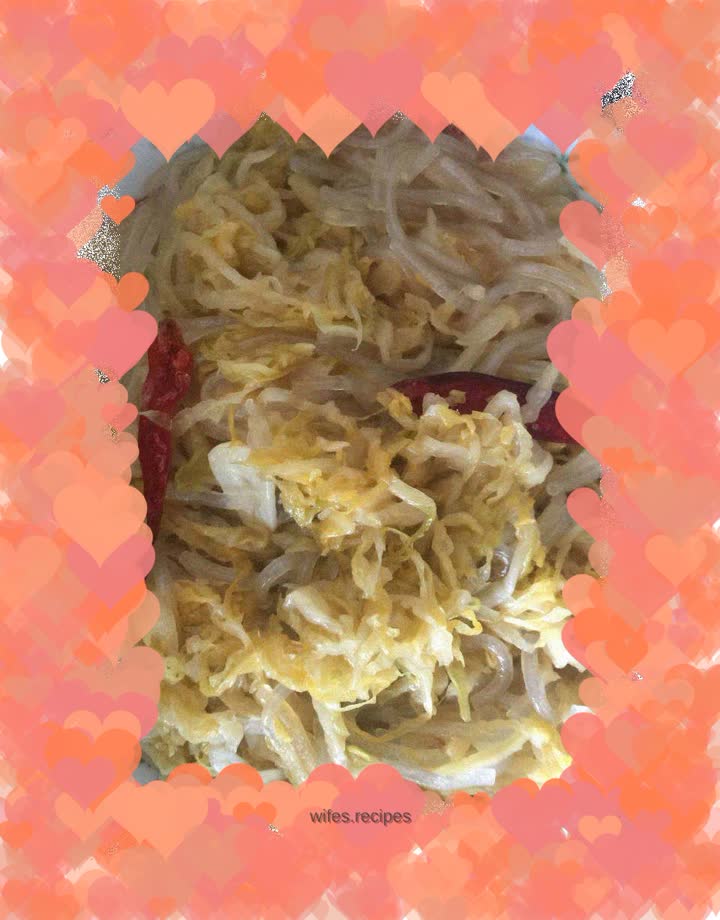 Sauerkraut fried rice noodles