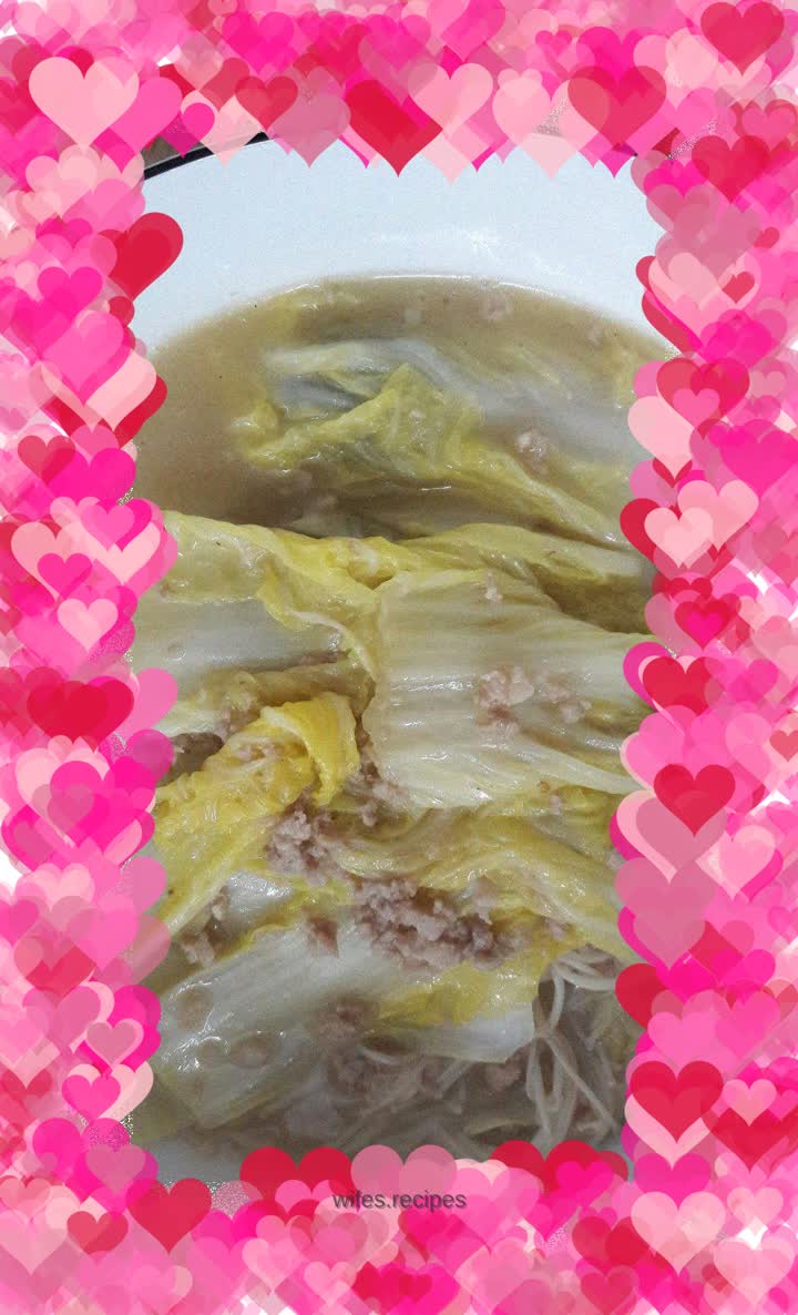 Stewed cabbage with minced meat