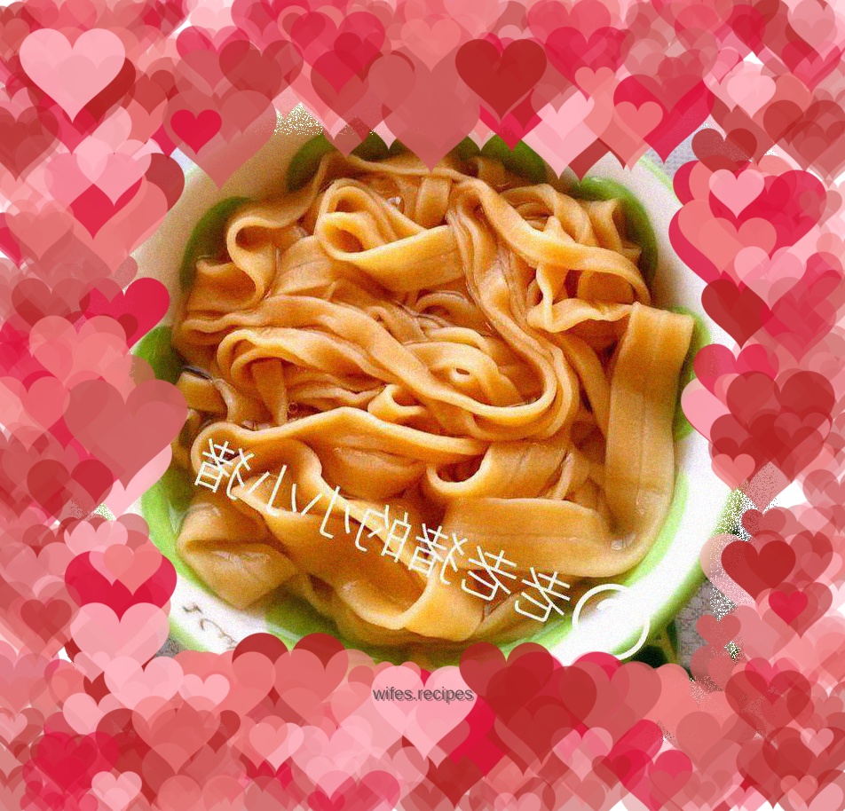 Fruity food: carrot noodles