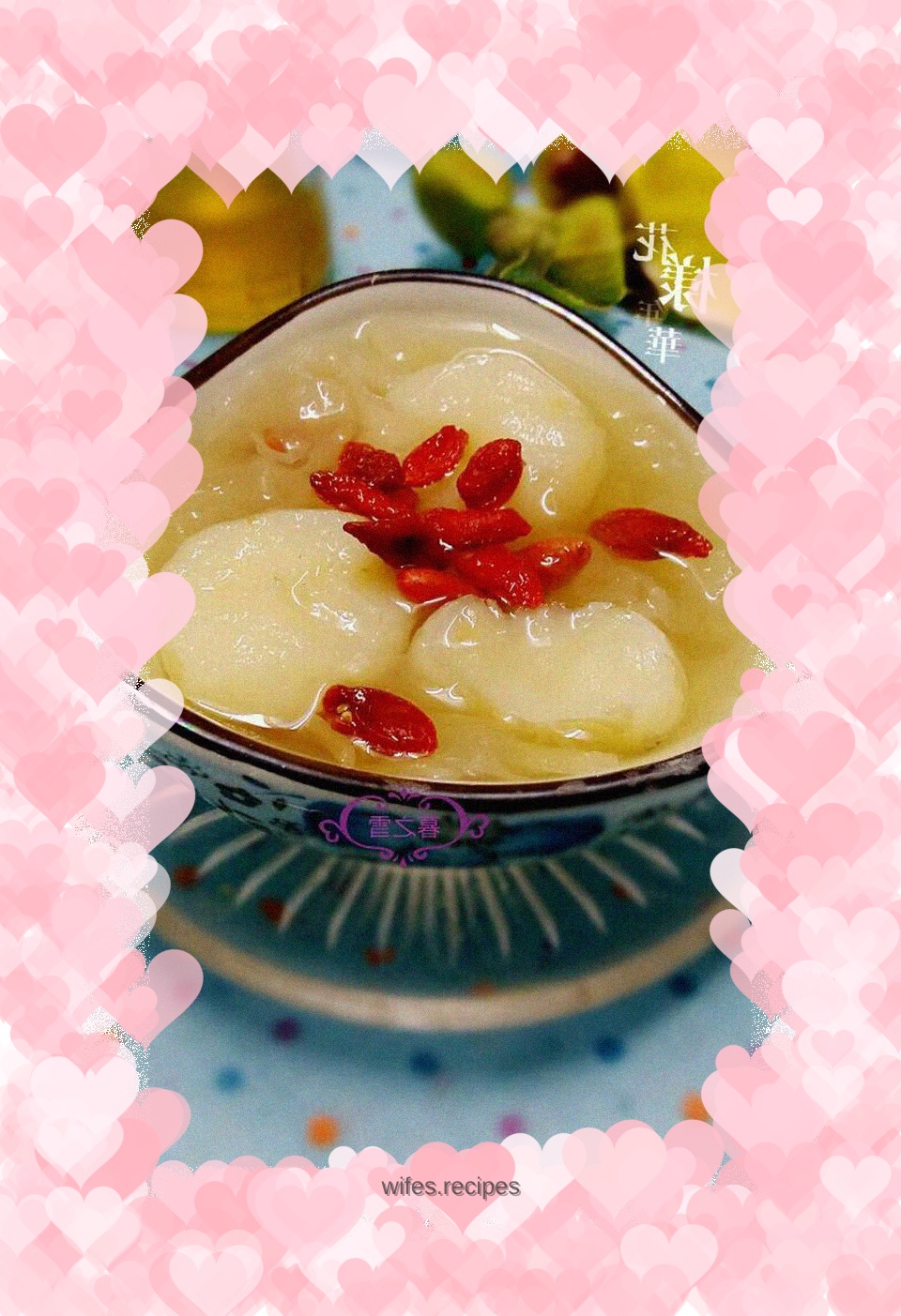 Water chestnut and white fungus soup