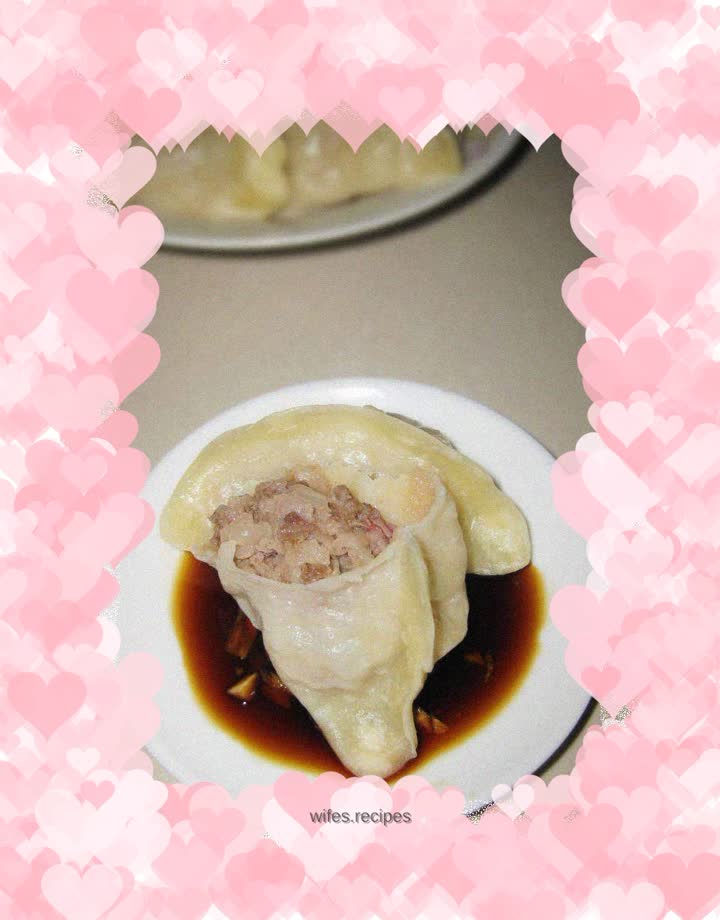 Steamed radish and beef dumplings