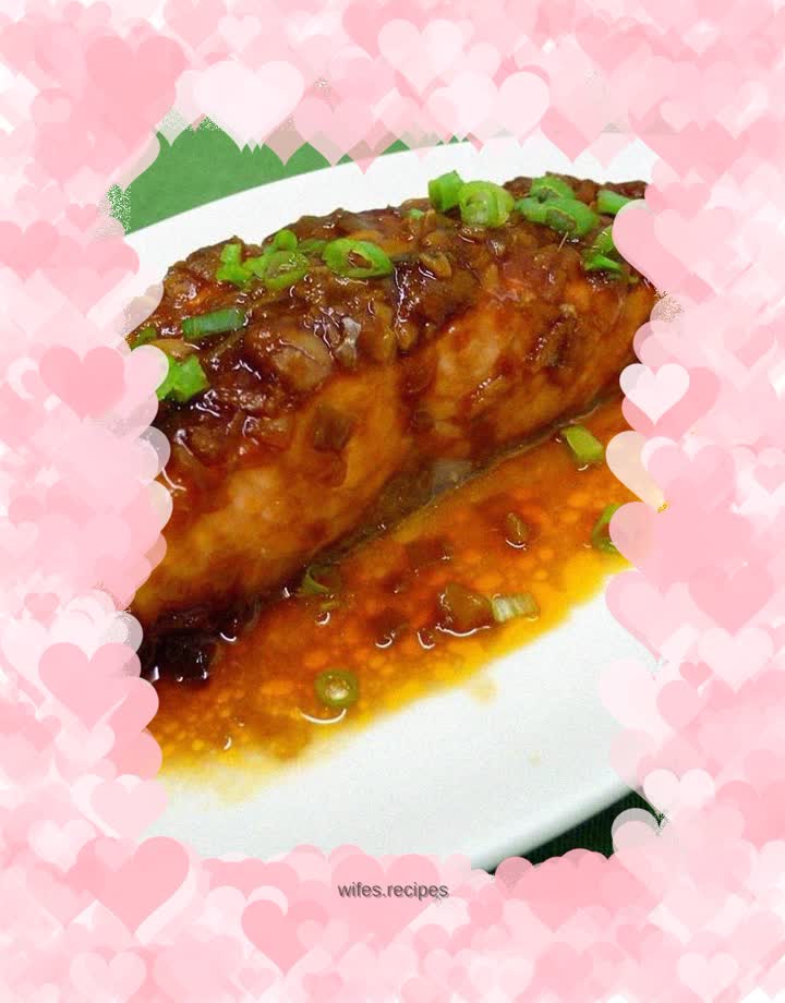 Sautéed salmon "Paper-wrapped fish fillet 5"