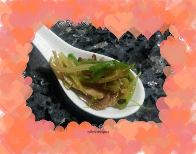 Shredded squid with celery