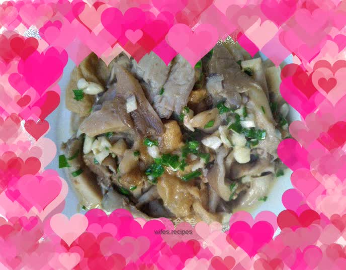 Stir-fried straw mushrooms with oil and gluten