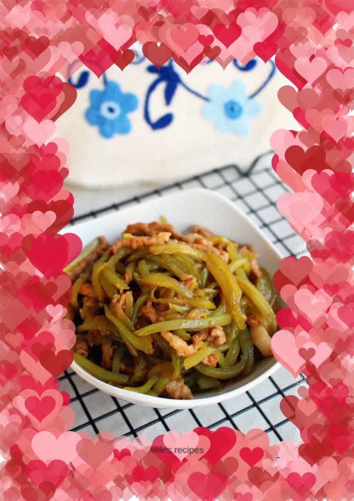 Sautéed Shredded Pork with Lettuce