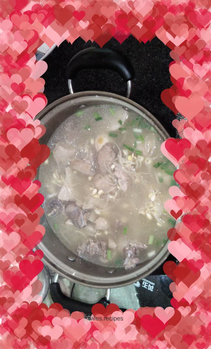 Monkey Mushroom and Chicken Soup