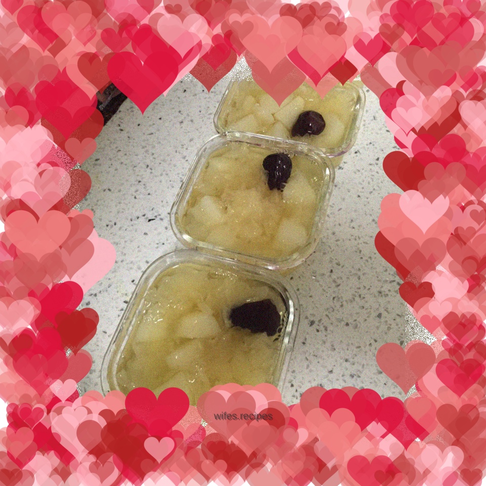 Red Dates, Rock Sugar, Snow Pear and Tremella Soup