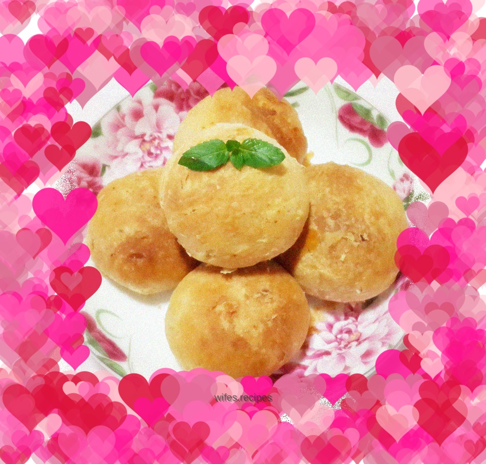 Fresh meat mooncakes