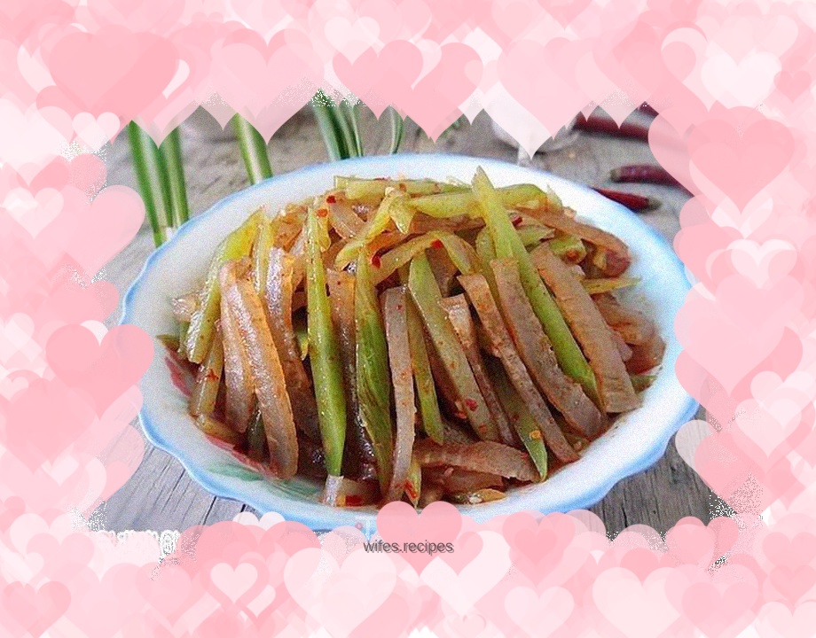 Lettuce mixed with pork skin