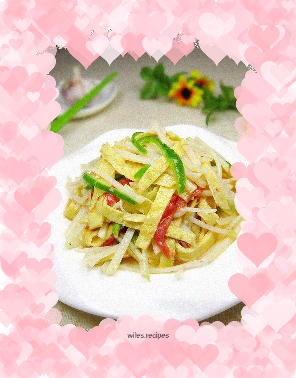 Scrambled eggs with potatoes