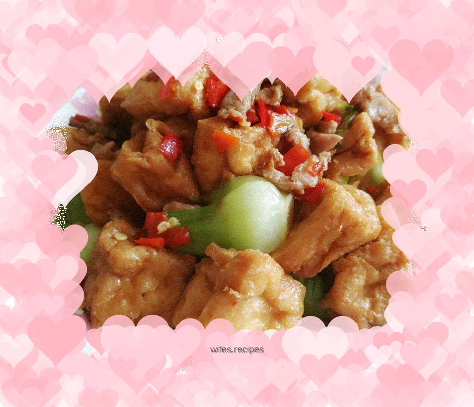 Stewed fried bean paste with chopped pepper