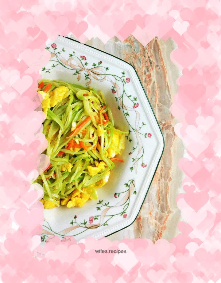 Scrambled Eggs with Shredded Kidney Beans