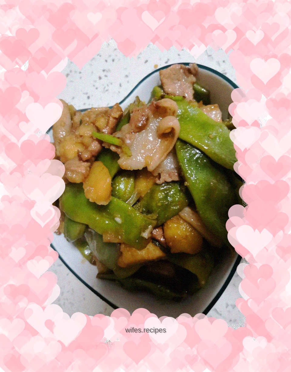 Pork Belly Stewed with Beans