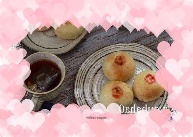 Pickled mustard and fresh meat cakes