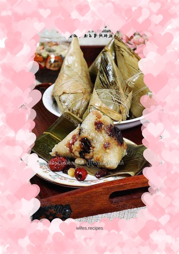 Assorted rice dumplings with honey beans and jujubes