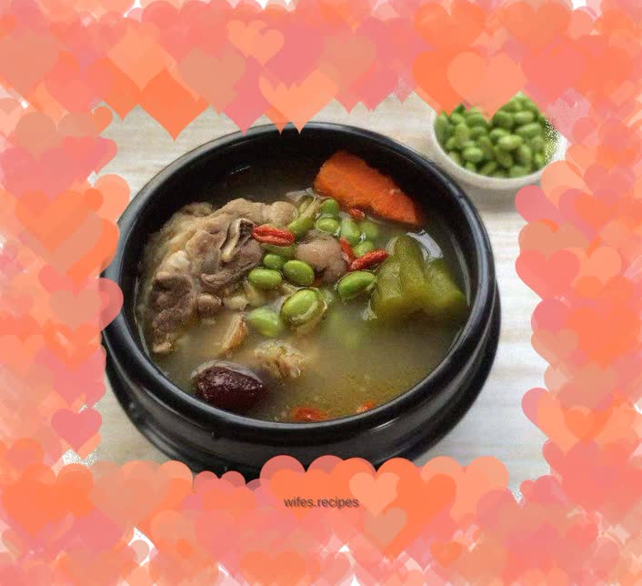 Bitter melon and edamame pork bone soup