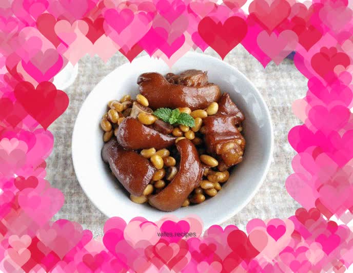 【Yantai】Braised pork trotters with soybeans