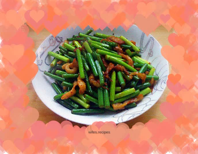 Stir-fried pork with garlic