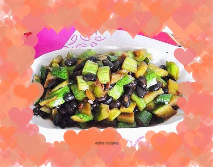 Black beans and bitter melon cubes