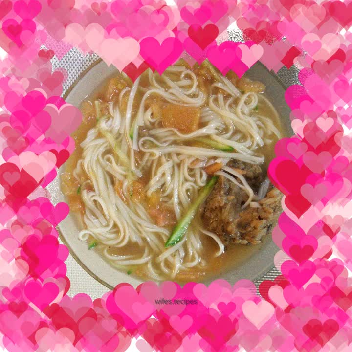 Big Bone Tomato Hot Noodle Soup