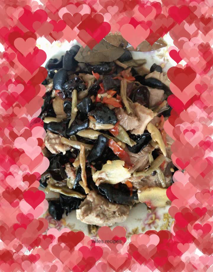 Hunan pepper mixed with dried beans