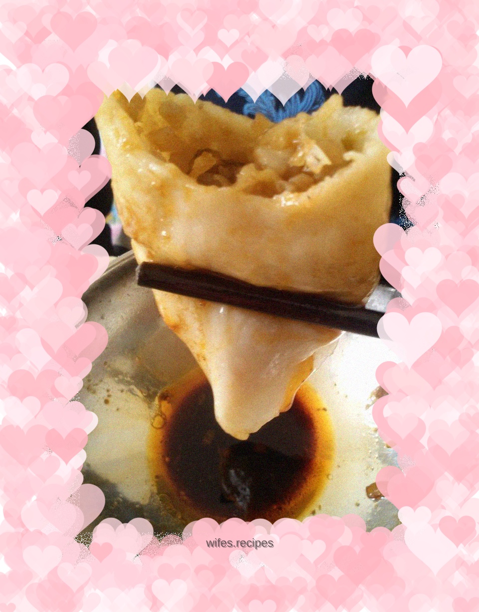 Steamed Noodles and Pickled Cabbage Dumplings