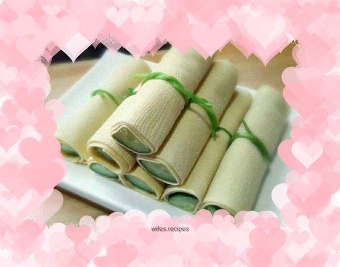 Cucumber bean curd roll