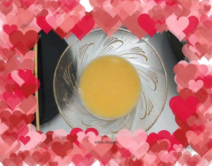 Dancing two-color steamed eggs