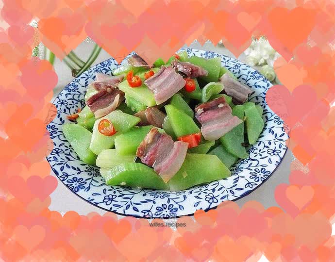 Stir-fried bacon and lettuce