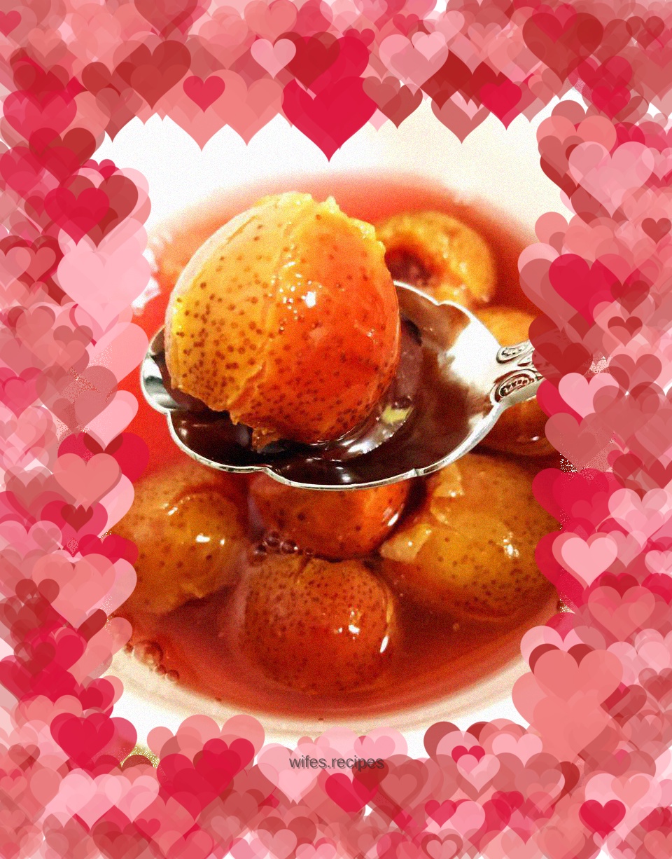 Homemade canned hawthorn