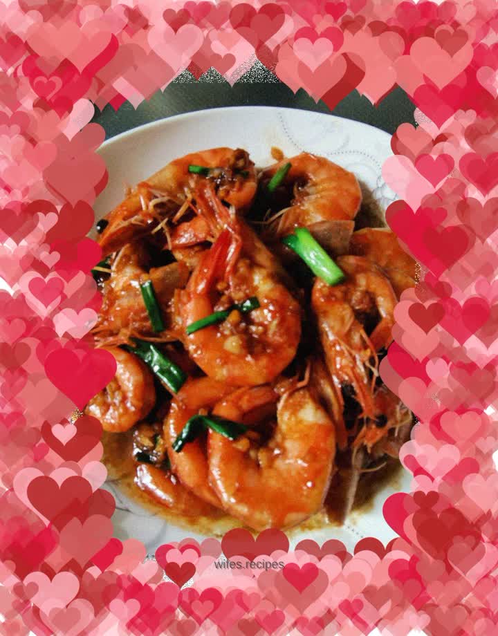 Stir-fried shrimp with garlic