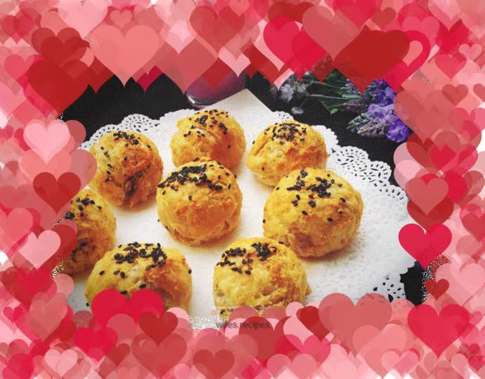 Simple version of egg yolk cake