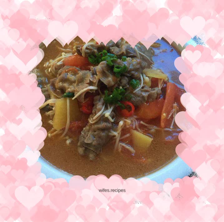 Fatty beef in sour soup! Sour and a little spicy, a great addition to rice!