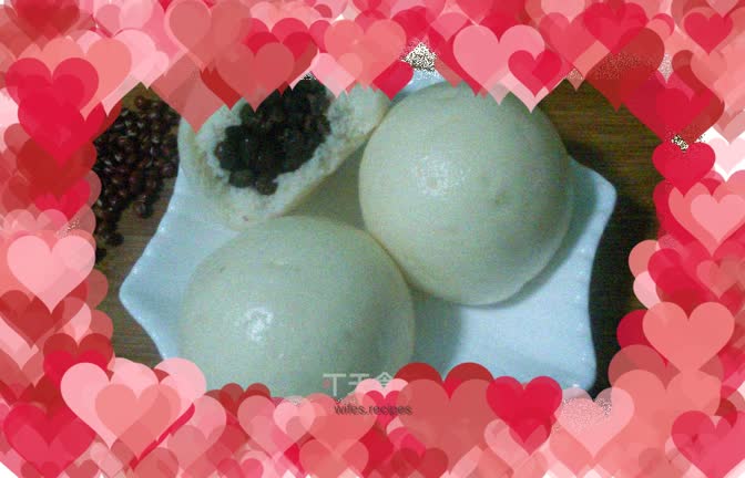 Honey bean steamed buns