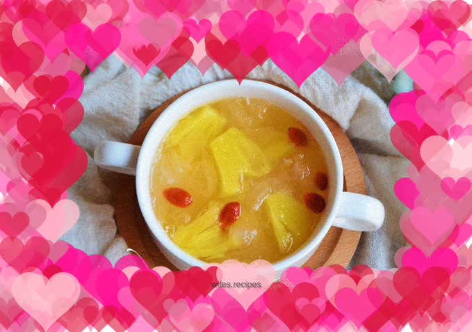 Tremella pineapple soup