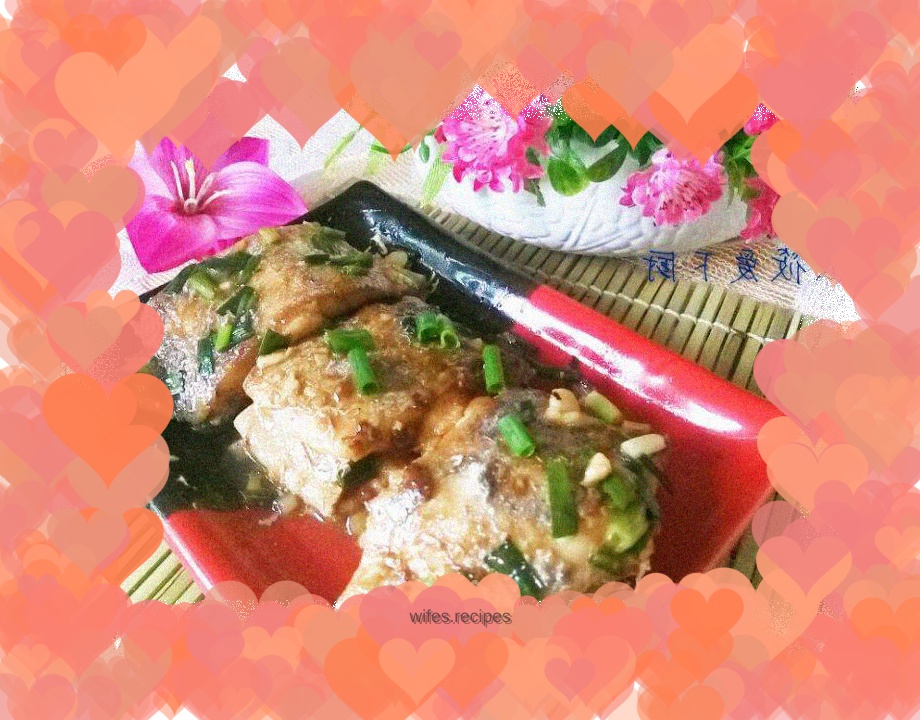 Braised hairtail fish in soy sauce