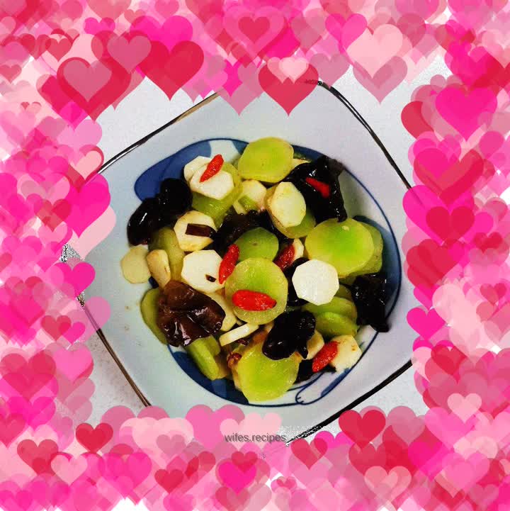 Stir-fried fungus, yam, lettuce