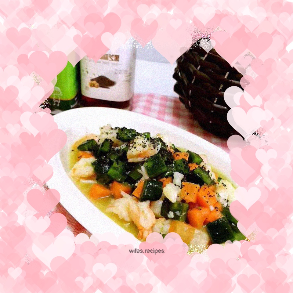 Stir-fried shrimp with cactus