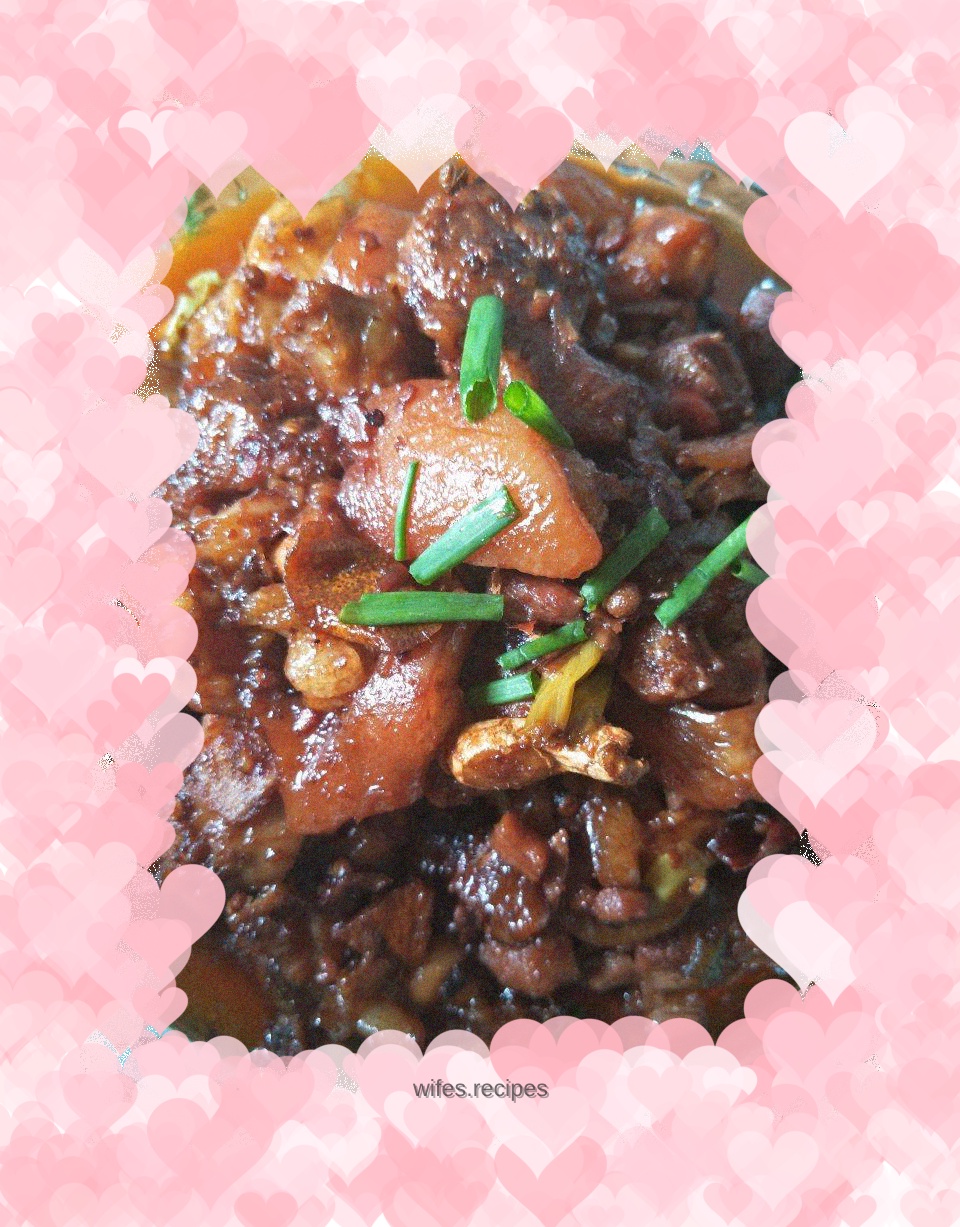 Braised pork trotters with orange sauce