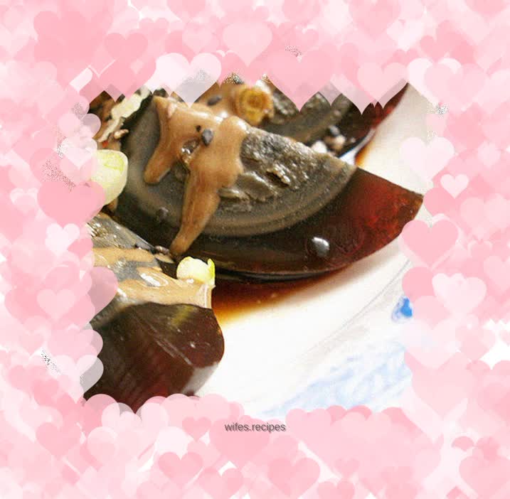 Sesame Sauce Preserved Egg