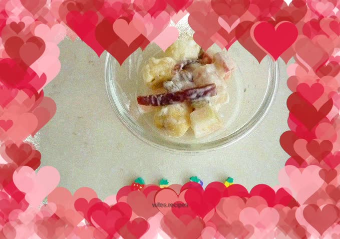 Sweet and sour first love - fruit salad