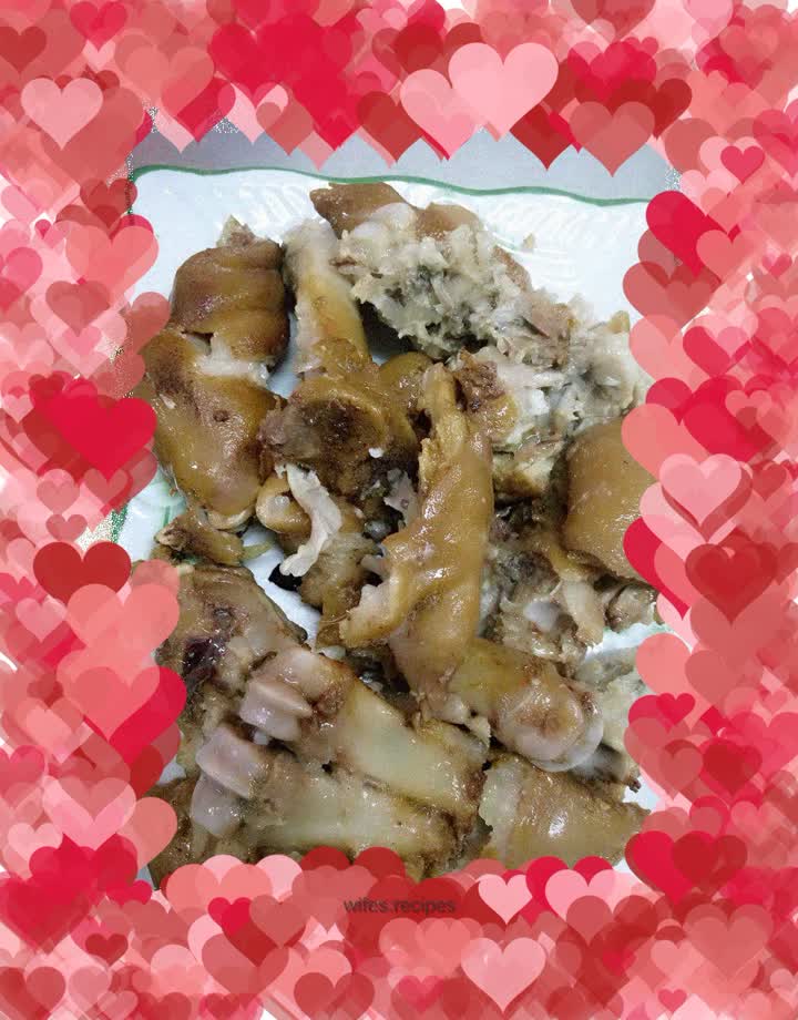 Sauced pork trotters