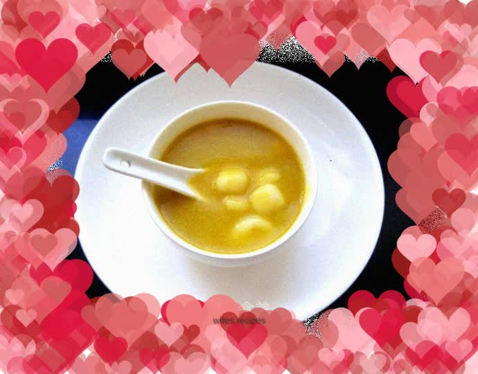 Glutinous rice dumplings and pumpkin soup