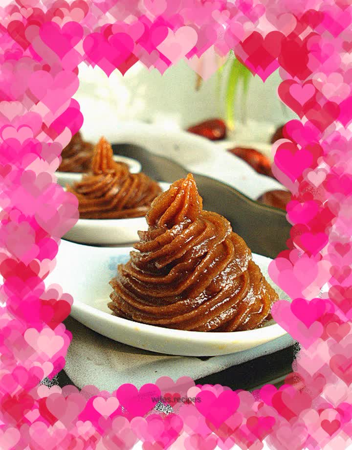 Sweet and delicate red date puree