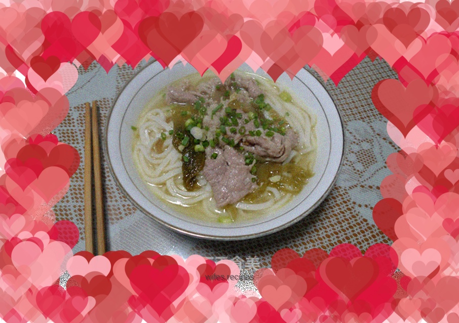 Sauerkraut and pork rice noodles
