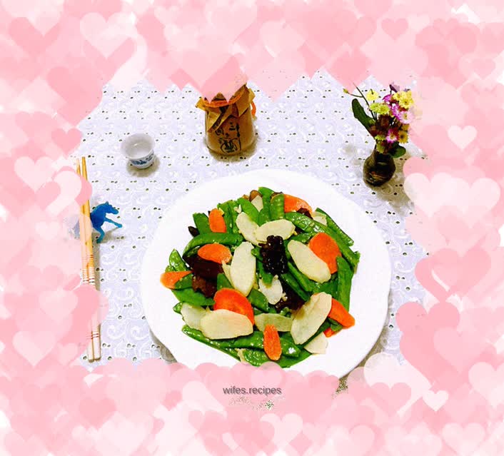 Stir-fried seasonal vegetables