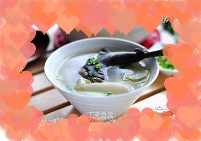 Black-bone chicken and yam soup