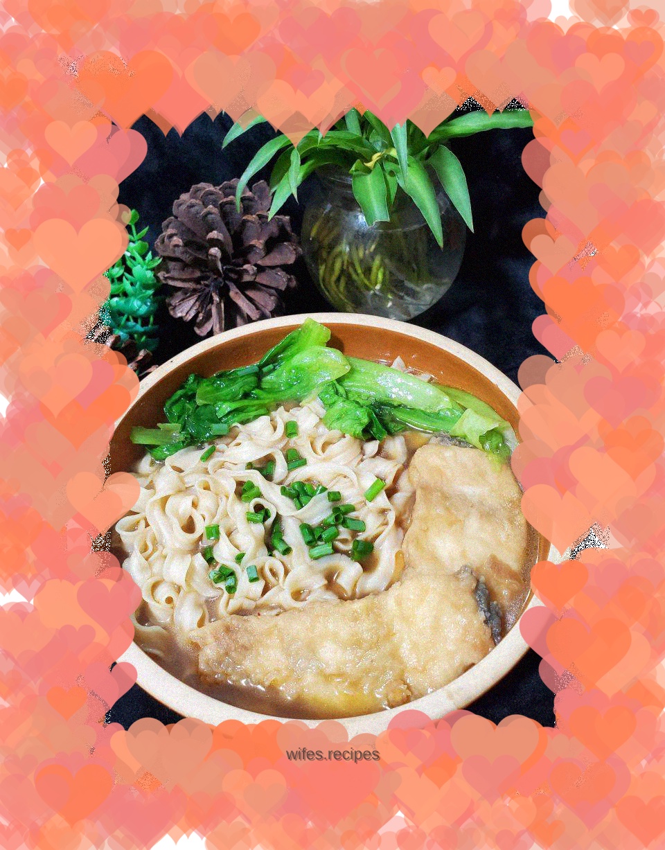 Fried Fish Lettuce Noodle Soup