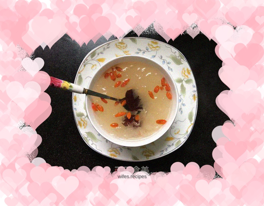 Red Date, Wolfberry and Tremella Soup